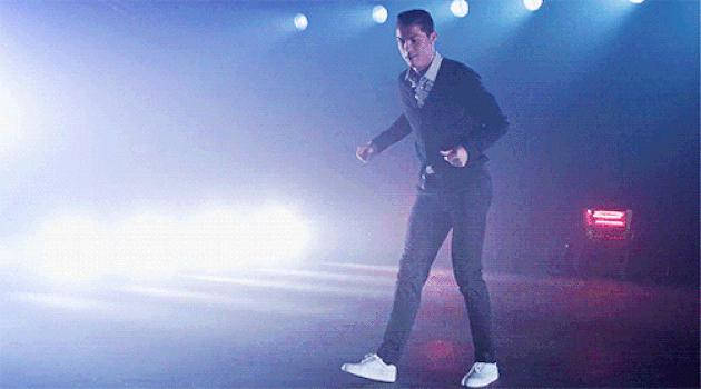 ronaldo-dancing-gif.gif
